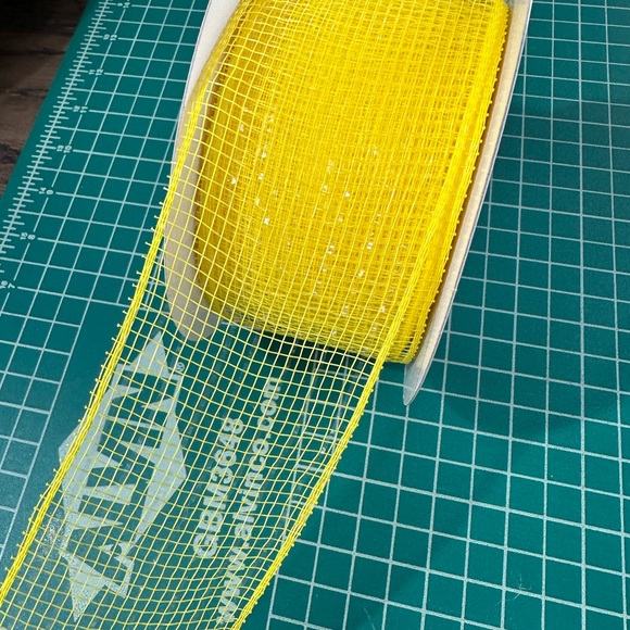 Mesh Ribbon - Picture 3 of 4